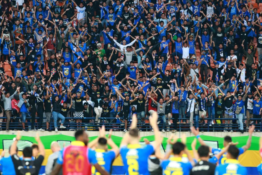 FC PERSIB fans respect
