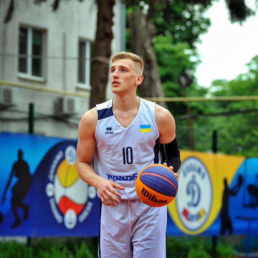 Юрий Кондраков