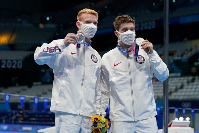 Michael Hixon, Andrew Capobianco
